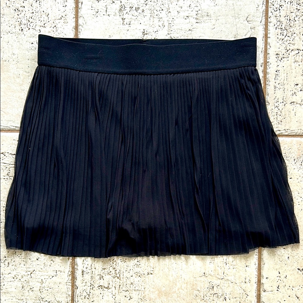 Kyodan Black Pleated Skort Size Medium